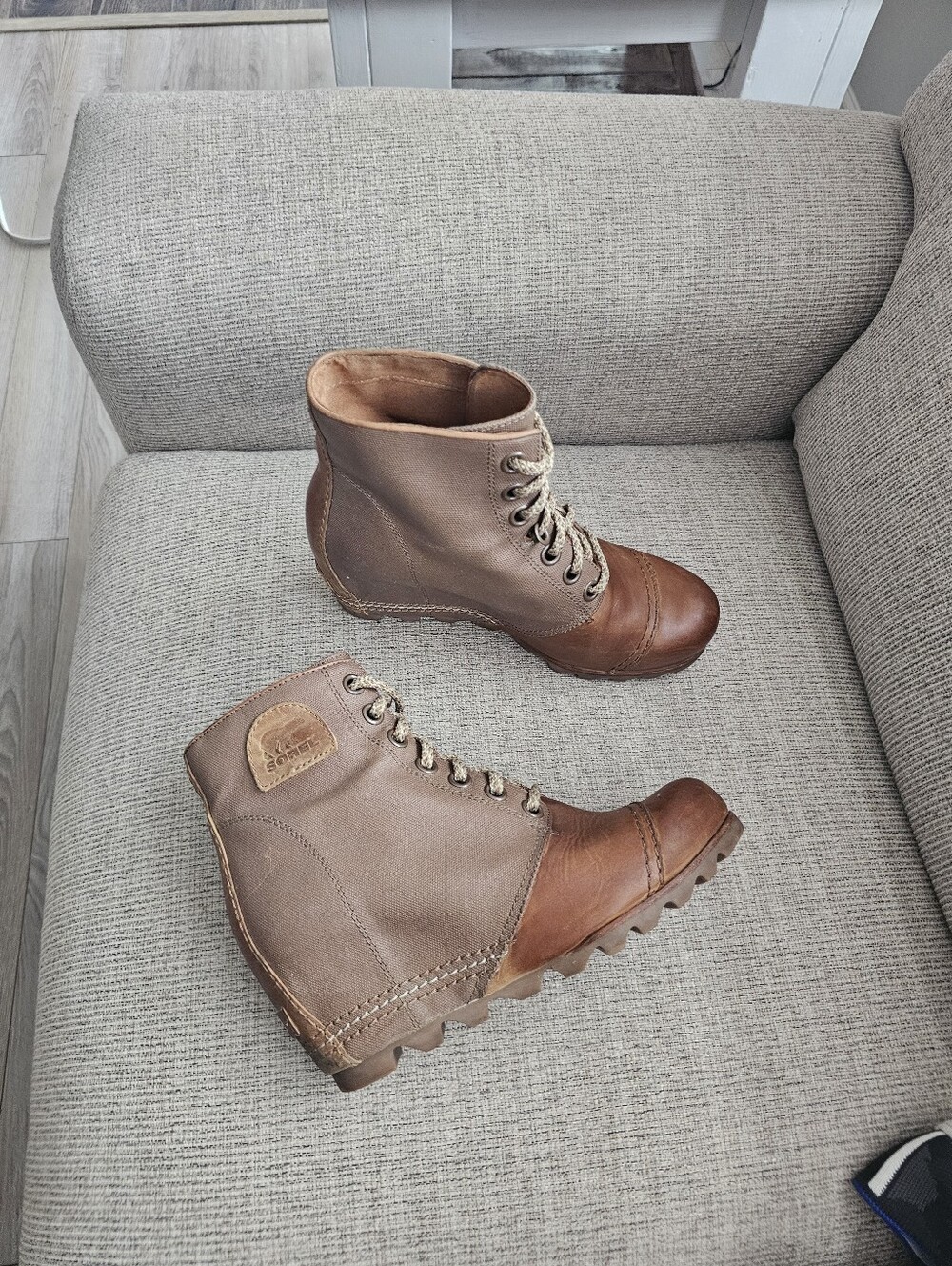 Sorel Lace-Up Canvas & Leather Wedge Boots – Women's Size 9 - Picture 4 of 8